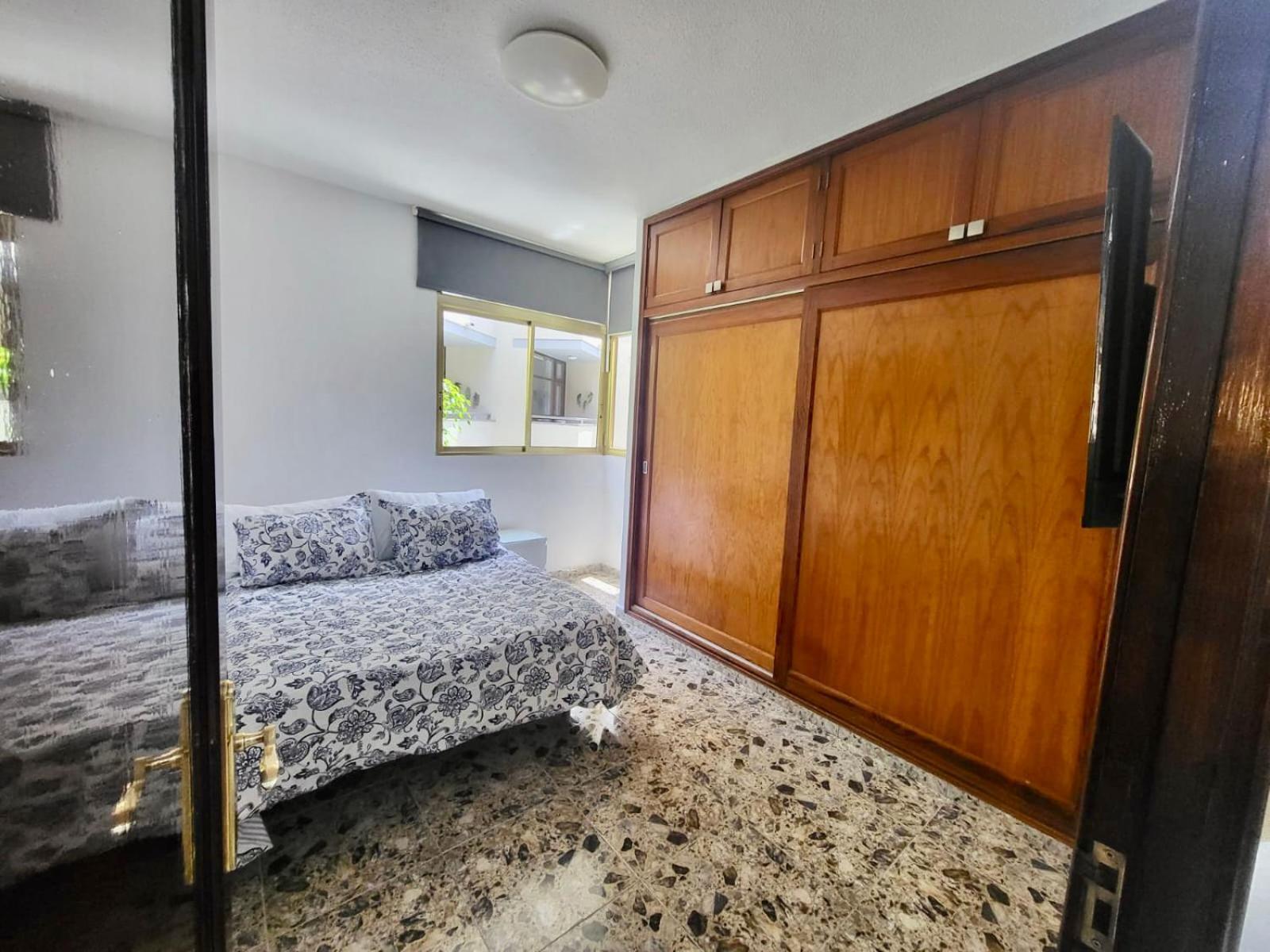 Affordable Holiday Accommodation For Large Families And Groups At Las Canteras Beach With 3 Bedrooms And Free Parking Las Palmas de Gran Canaria Exterior photo