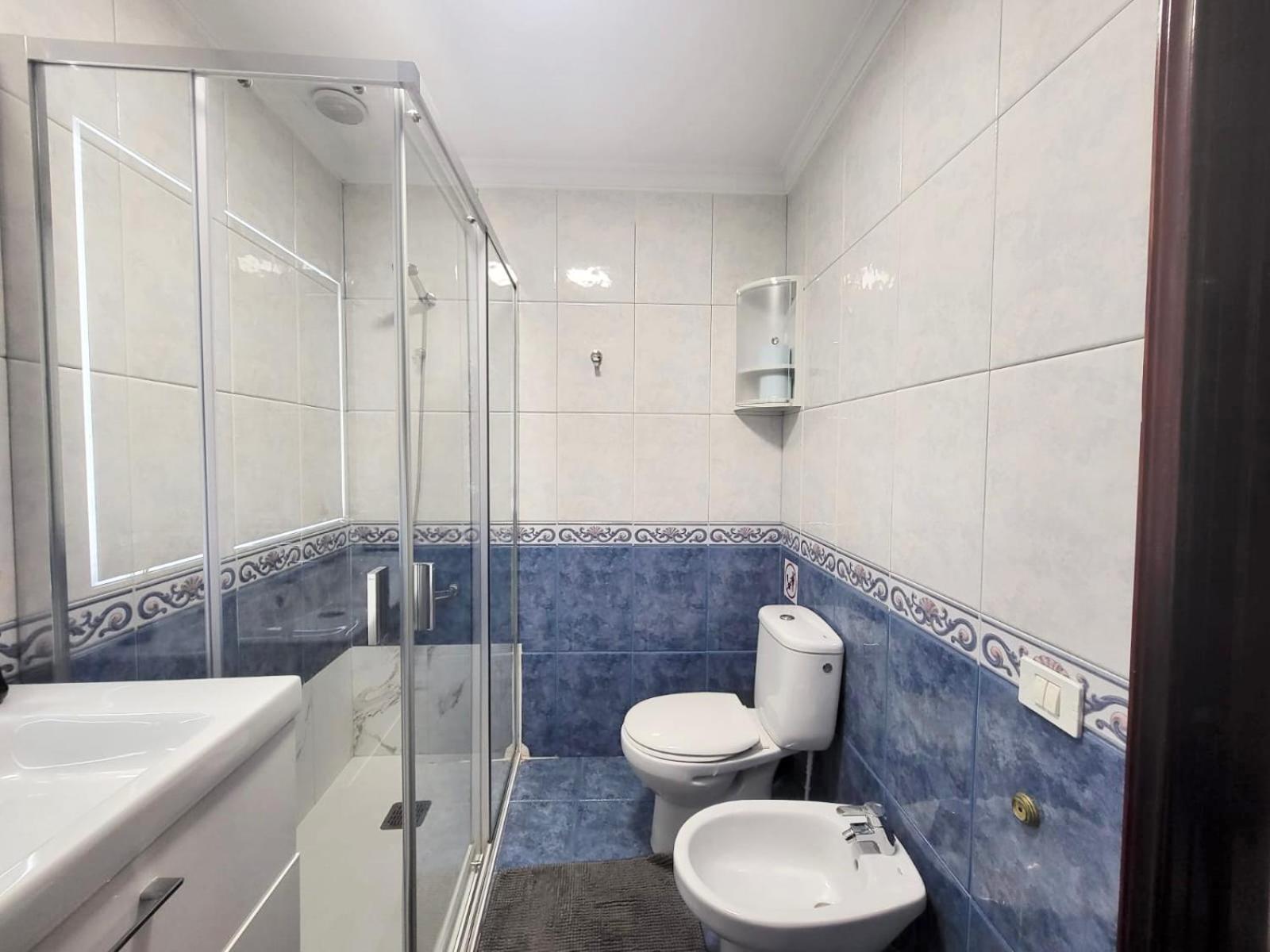 Affordable Holiday Accommodation For Large Families And Groups At Las Canteras Beach With 3 Bedrooms And Free Parking Las Palmas de Gran Canaria Exterior photo